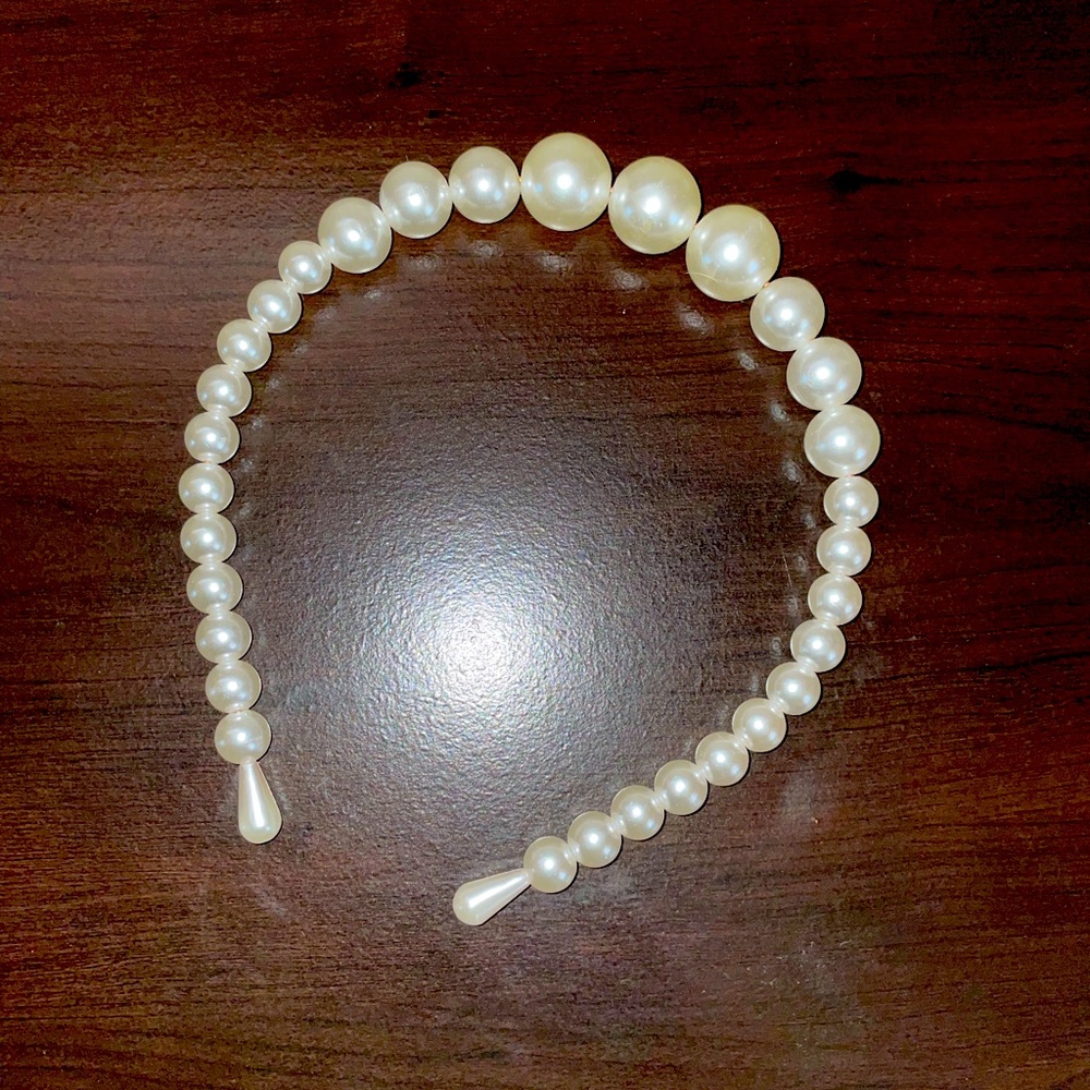 New white pearl headband
